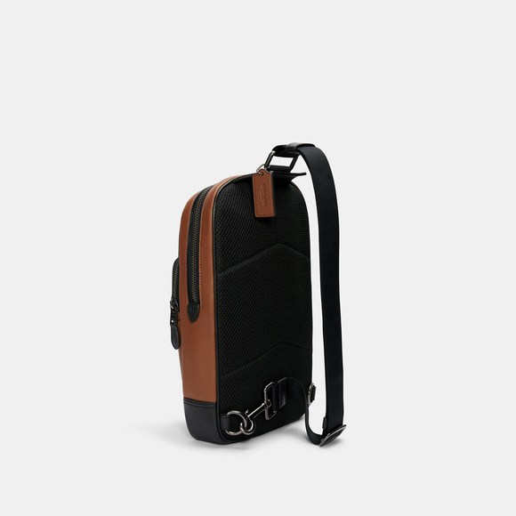 NWT Coach Outlet Graham Pack - Picture 3 of 5